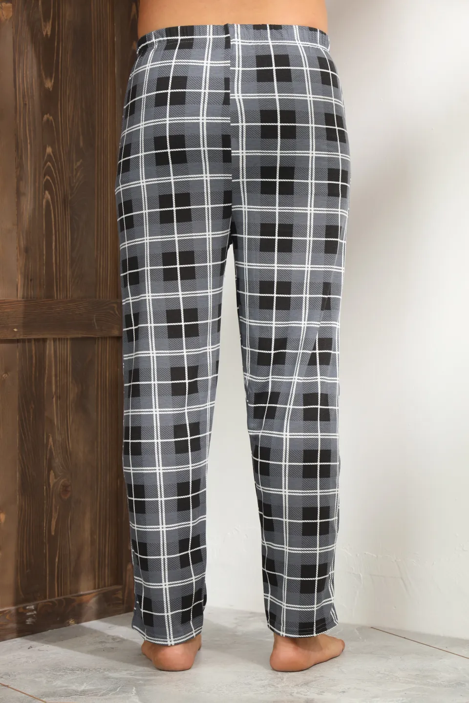 Pantaloni de pijama bărbați gri cu pătrățele negre și carouri albe