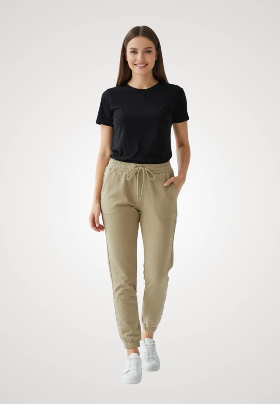 Pantaloni de trening damă crem cu capse decorative și buzunare