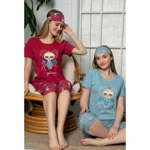 Pijama dama din bumbac, tricou rosu cu imprimeu "Good Morning" si pantaloni 3/4, masca de dormit asortata, rosu