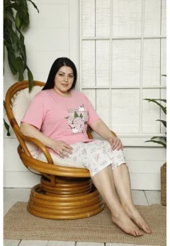 Pijama dama din bumbac cu imprimeu Love, tricou si pantaloni 3/4, roz