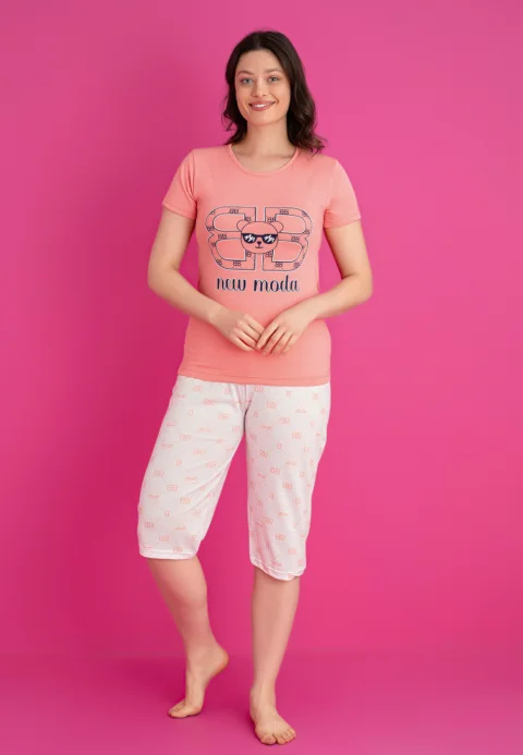 Pijama damă bumbac – tricou și pantaloni 3/4, imprimeu NEW MODA