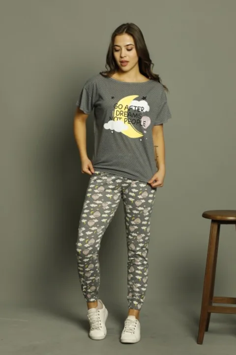 Pijamale dama, culoare gri închis, imprimeu "Go After Dreams Not People"